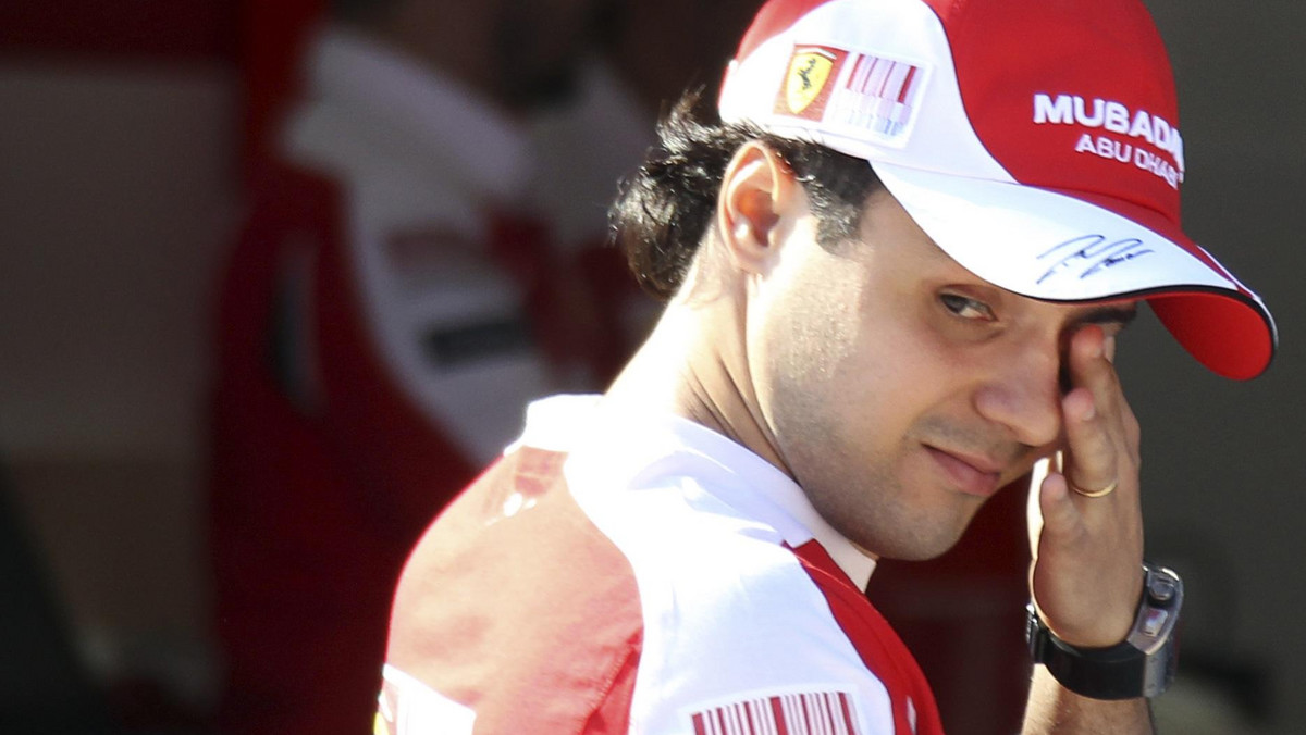 Kierowca Ferrari Felipe Massa nie ukończył niedzielnego wyścigu o Grand Prix Japonii, doprowadzając do kolizji z Vitantonio Liuzzim już na pierwszym zakręcie toru Suzuka. - To był przeklęty dzień - podsumował krótko Brazylijczyk.