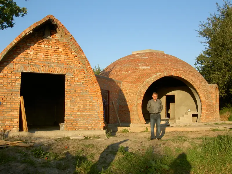 Budowa domu kopułowego, proj. Studio Sergiel