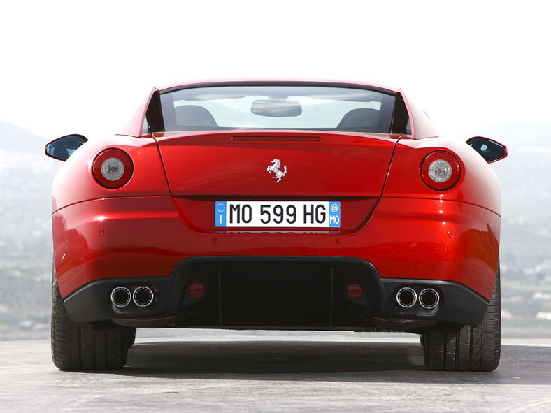 Ferrari 599 HGTE: pakiet dla koneserów (wideo)