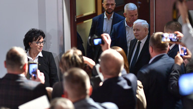 Incydent przed spotkaniem z Kaczyńskim. Zaskoczyli go w korytarzu