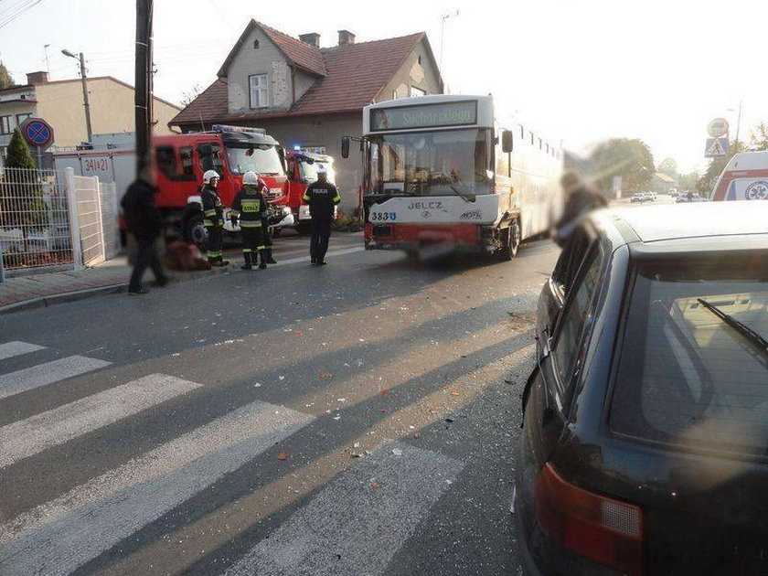 Wypadek miejskiego autobusu w Nowym Sączu