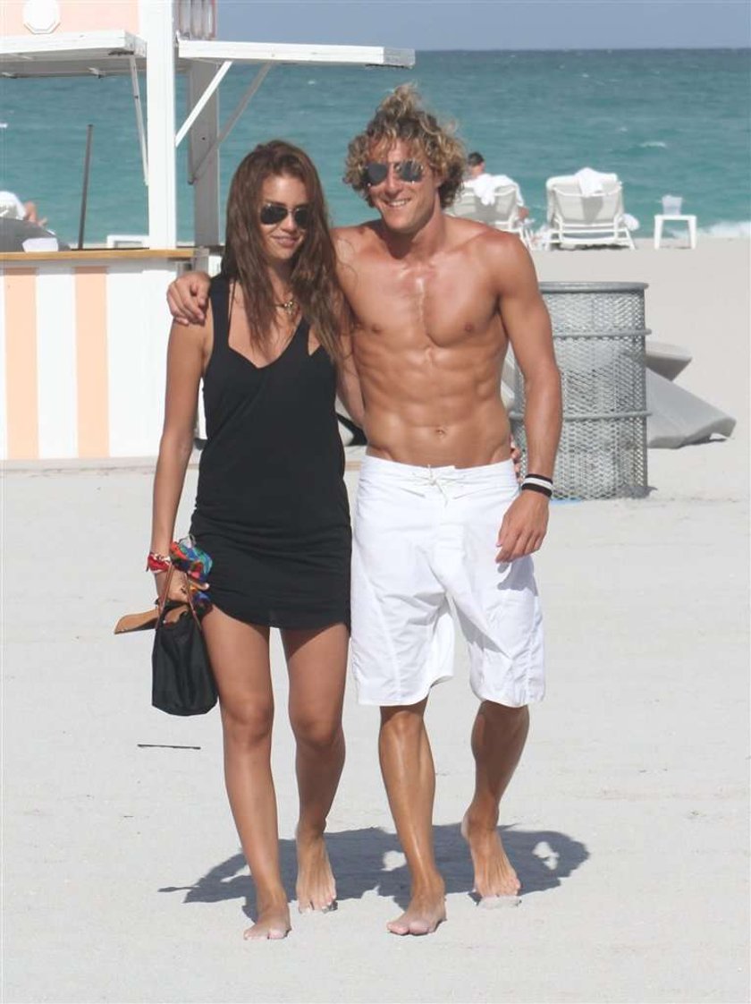 Diego Forlan i Zaira Nara