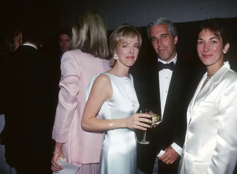 Jeffrey Epstein oraz Ghislaine Maxwell w 1995 r. w Nowym Jorku / Patrick McMullan Getty Images