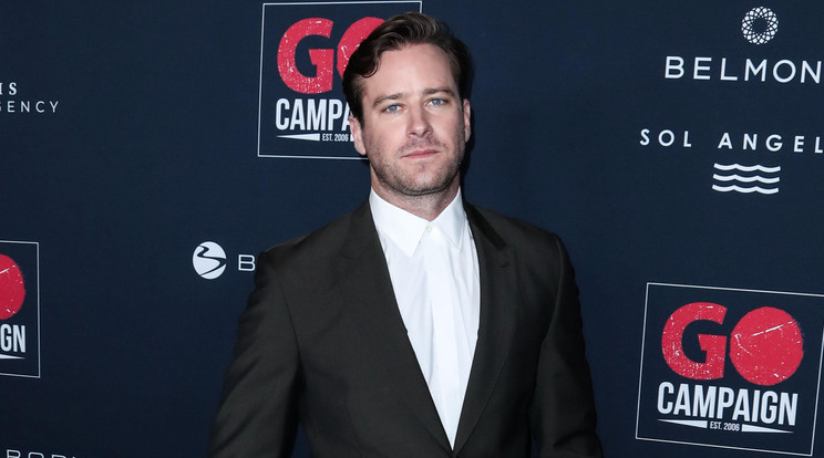 Egy 26 éves barna szépség Armie Hammer szerelme /Fotó: Northfoto