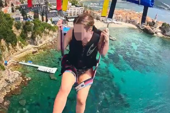 MAHALA, VIKALA, PA SE BACILA U MORE! Obrt u slučaju stradale Tijane (19) u Budvi: Tužilaštvo će morati ponovo da ispita dokaze, jedna stvar NIJE JASNA