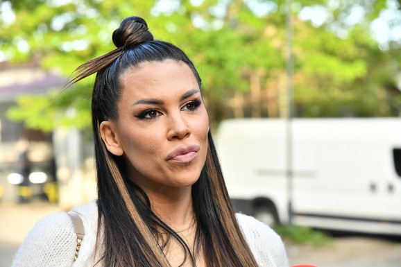 "PLATILA SAM, A NIJE MI DALA PESMU" Kaja Ostojić o lošoj saradnji sa koleginicom: "Naljutila se"
