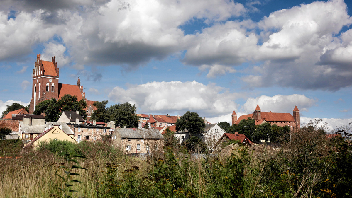 Na terenie Starego Miasta w Gniewie przebudowane zostaną nawierzchnie ulic i placów, powstanie mała architektura, zagospodarowany będzie teren fosy zamkowej i plantów. Miasto otrzymało unijne dofinansowanie na realizację projektu "Gniew - miasto z charakterem".