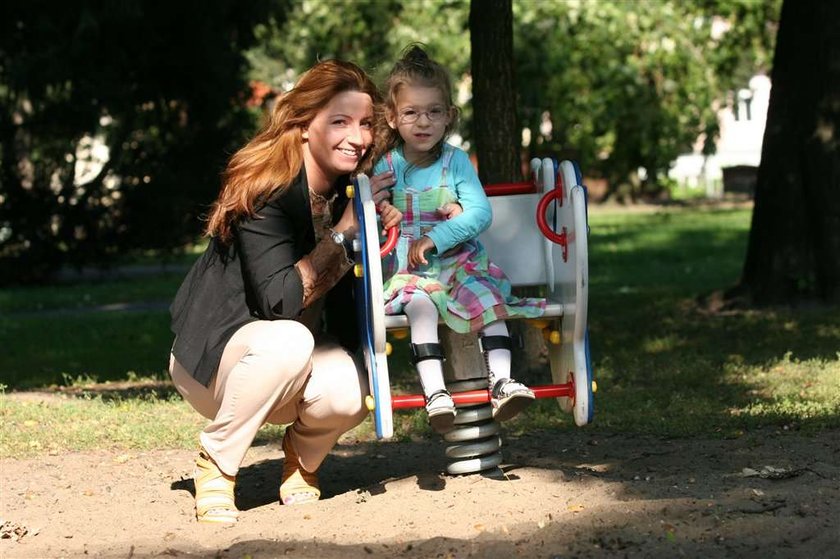 Fundacja Faktu i Ania Wendzikowska proszą o pomoc dla chorej dziewczynki!