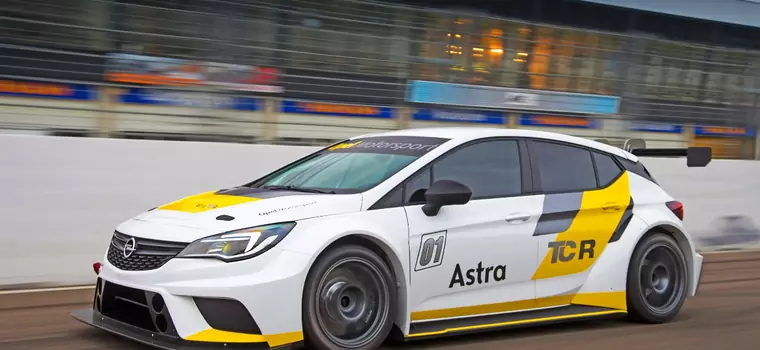 Opel Astra TCR - gotowy do premiery