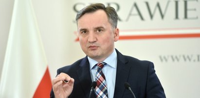 Zdumiewające doniesienia: Solidarna Polska znika po 11 latach! Co z ludźmi Ziobry?