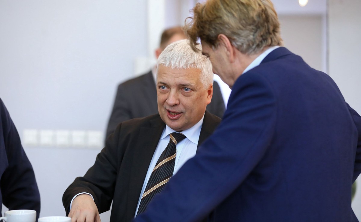 "Postanowiliśmy, że zagramy fair dlatego będziemy się nazywali Fair Play" - ogłosił Gwiazdowski.
