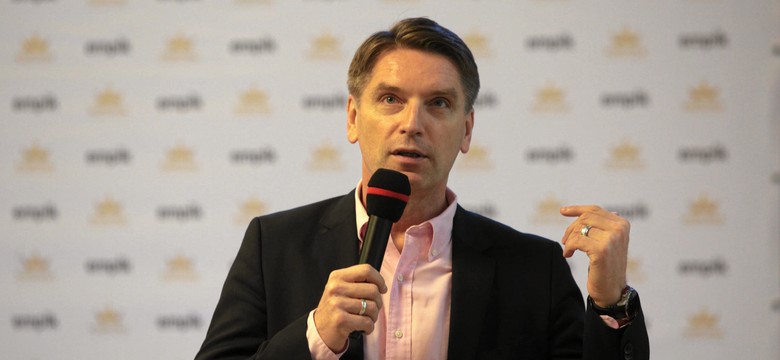 Tomasz Lis nazwał kibiców Legii marginesem. Ten transparent oburzył dziennikarza
