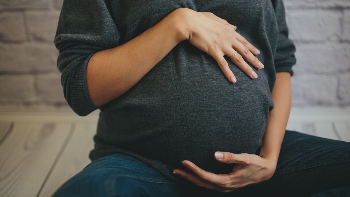 Rodzice genetyczni, ciążowi i prawni. Nadchodzą innowacje in vitro