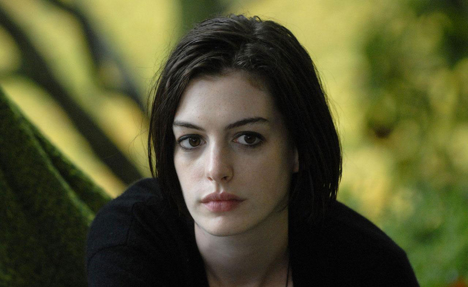 Anne Hathaway w filmie "Rachel wychodzi za mąż", reż. Jonathan Demme