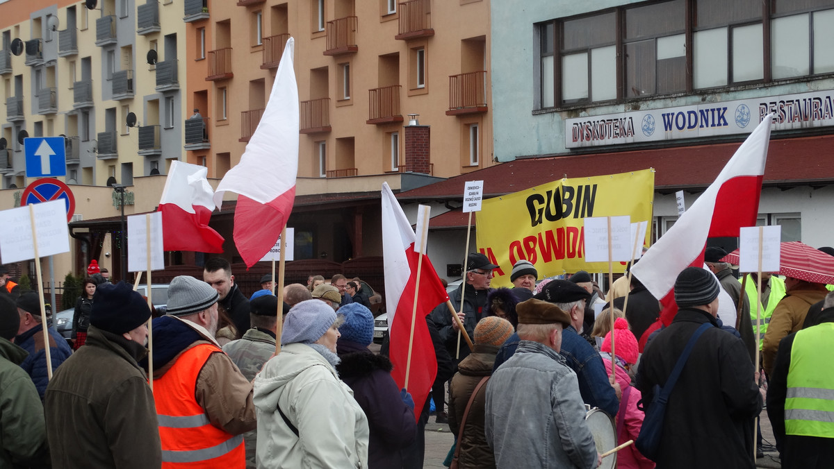 Trwa blokada mostu w Krośnie Odrzańskim