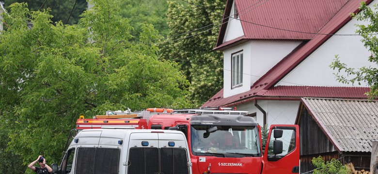 Sąsiedzi o sprawcy strzelaniny w Starej Wsi. "Do obcych Tadek był złotym człowiekiem"