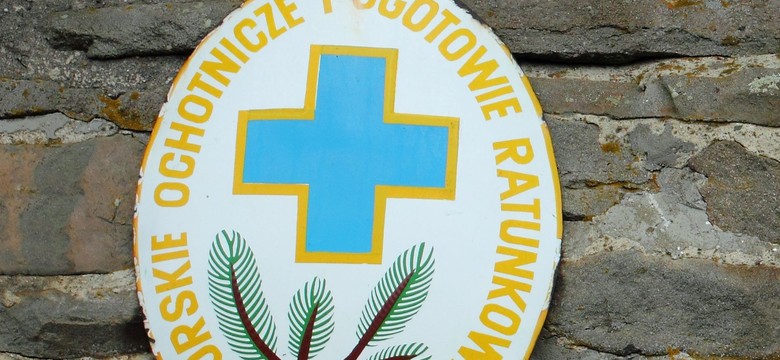 Dramatyczna akcja ratunkowa w Beskidach. Lawina uwięziła turystę