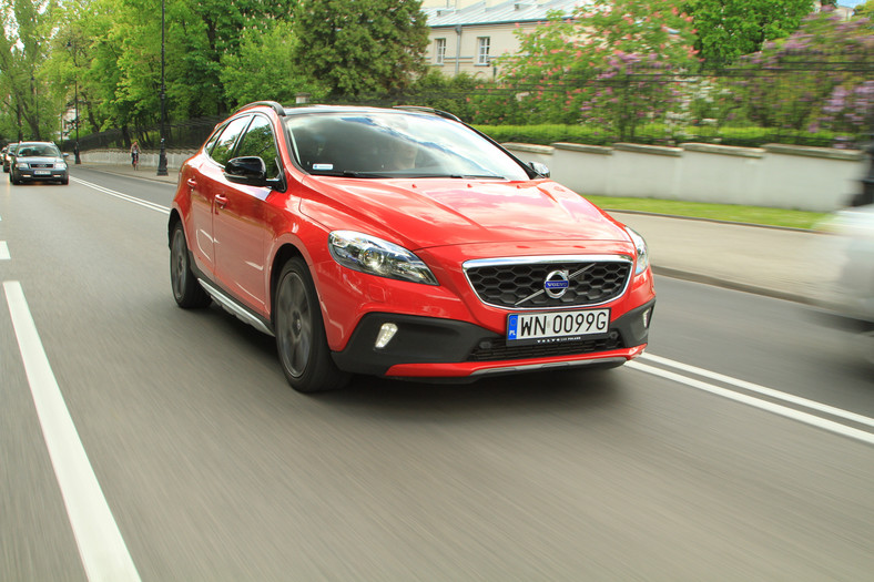 Volvo V40 T5