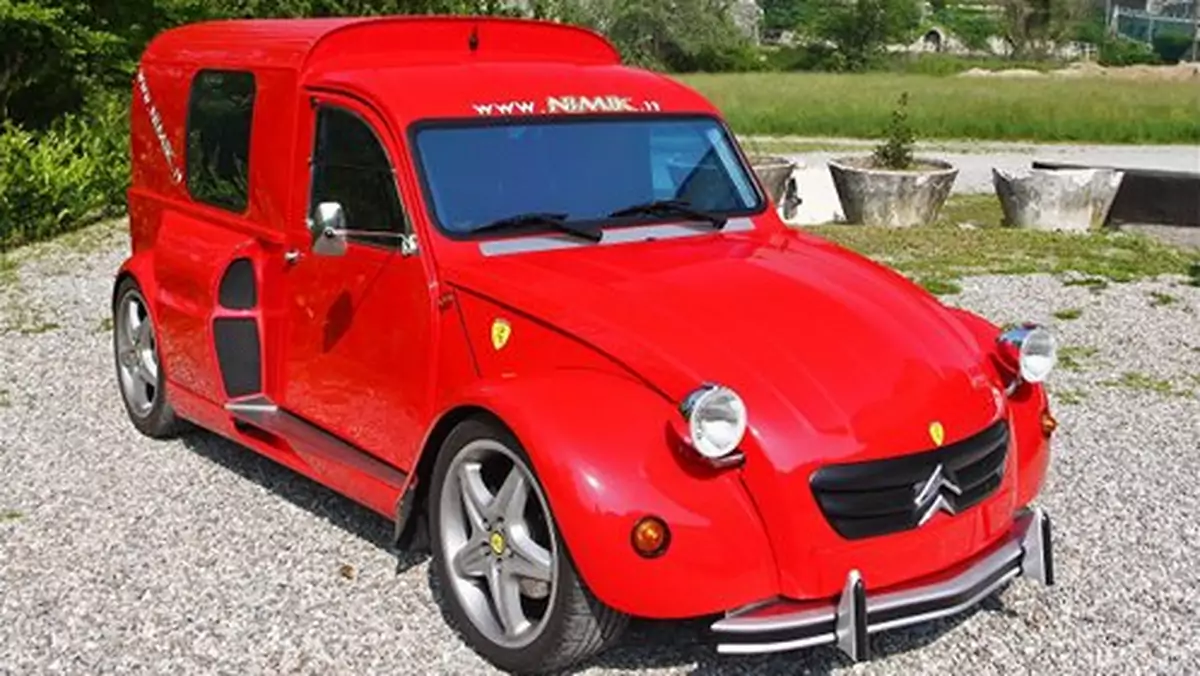 Citroen 2CV by Nimik - "Kaczka" z silnikiem Ferrari