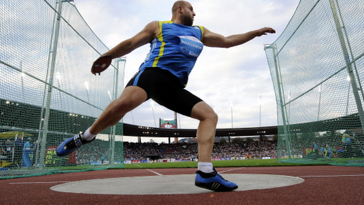 Występy Piotra Małachowskiego i Dariusza Kucia były ozdobą niedzielnego mityngu lekkoatletycznego w Krakowie, odbywającego się równocześnie z finałem VIII edycji Samsung Athletics Cup (rywalizacja naszych nadziei lekkoatletycznych).