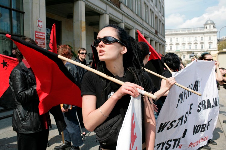 Anarchiści demonstrowali m.in. z Zielonymi 2004