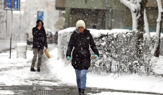 sneg voždovac korona 