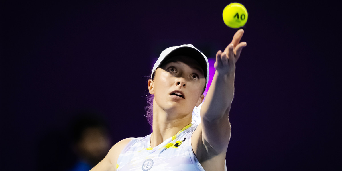 Iga Świątek awansowała do półfinału turnieju WTA 1000 na twardych kortach w Dausze.