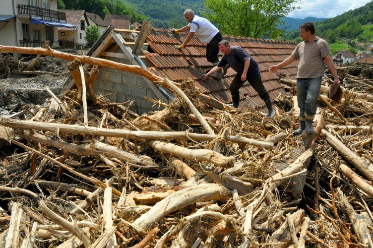 Powódź w Serbii - zniszczenia w miejscowości Donja Tresnjica