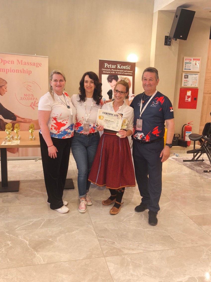 Sem što je šampion, Anđela je i međunarodni sudija na takmičenjima u masaži