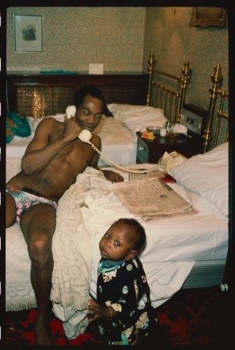 Father and son, Fela and Seun Kuti, year unknown (Instagram/Seun Kuti) 