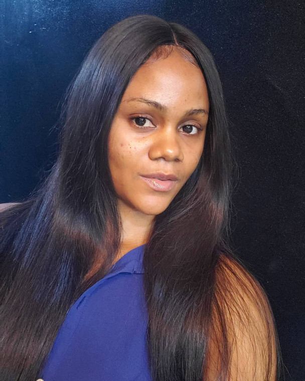 Fatoyinbo would insist on dropping her off at home, even though she protested several times. Instead of dropping her off at the junction as he had promised, he detoured, driving her away from safety and towards a secluded spot [Instagram/BusolaDakolo] 