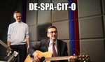 Pokazali Morawieckiego z gitarą. I zaczęło się, internet oszalał