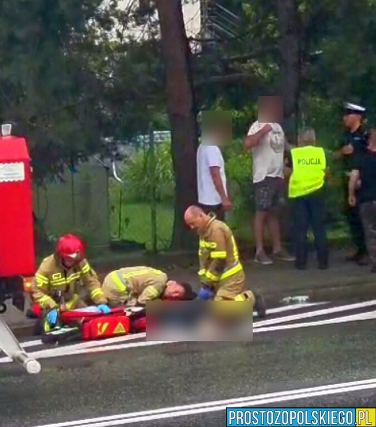Przeprowadzała rower przez przejście dla pieszych. Doszło do tragedii