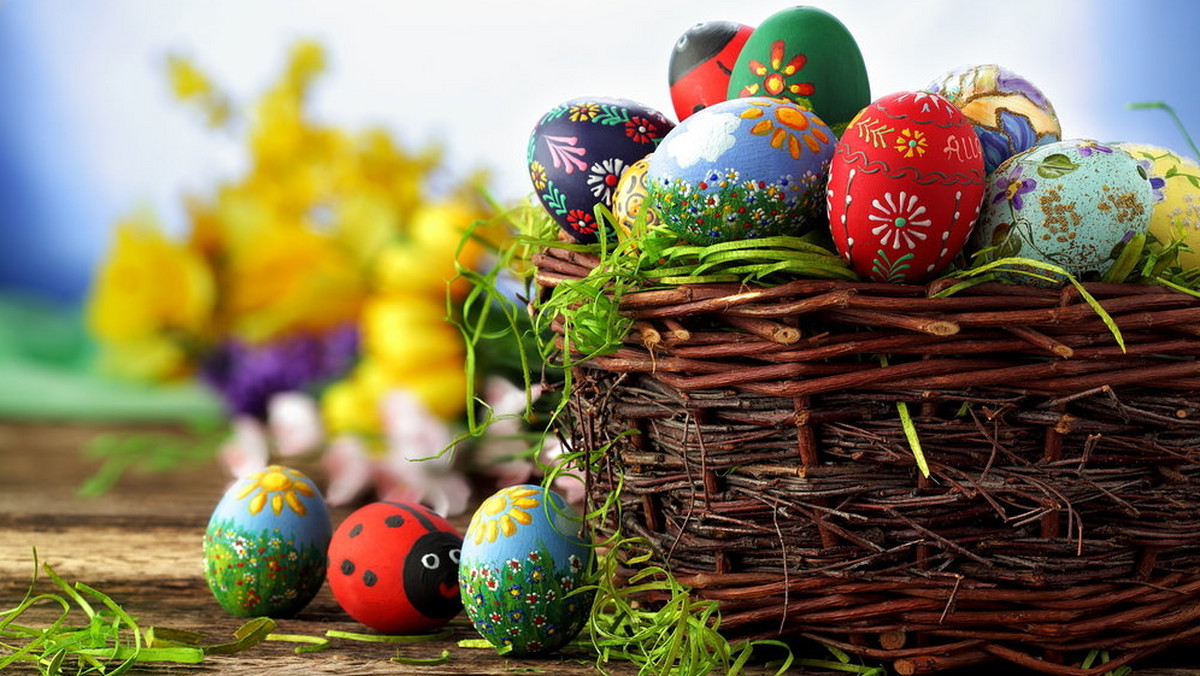 Mimo komercjalizacji świąt i globalizacji, tradycyjne zwyczaje śląskie związane z Wielkanocą są ciągle kultywowane - uważa prof. Joanna Rostropowicz z Uniwersytetu Opolskiego.