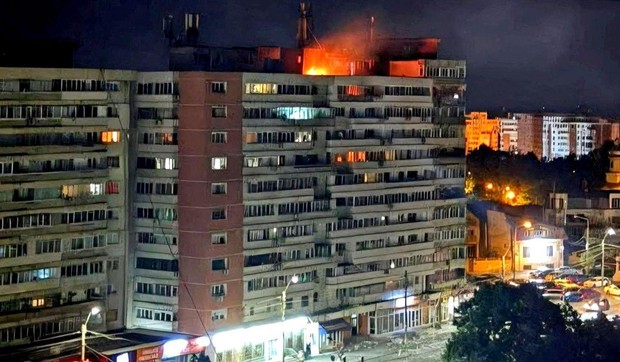 Oko 70 ljudi je evakuisano dok je požar gašen | Foto: DSU via Reuters