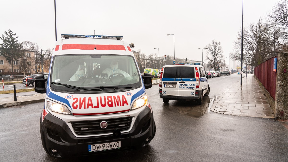 Czarny dzień na drogach Mazowsza. Nie żyje jedna osoba, wielu rannych