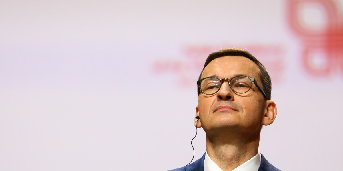 Premier Mateusz Morawiecki chwali się inwestycjami zagranicznymi w Polsce. Zderzenie z faktami jest druzgocące dla rządu.