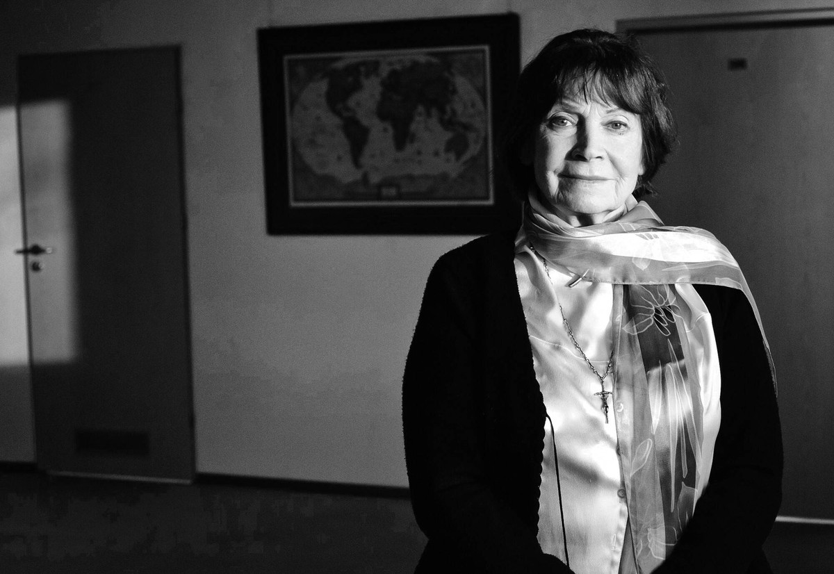 Alicja Pawlicka prywatnie była żoną Jana Suzina. Aktorka zmarła w wieku 91 lat