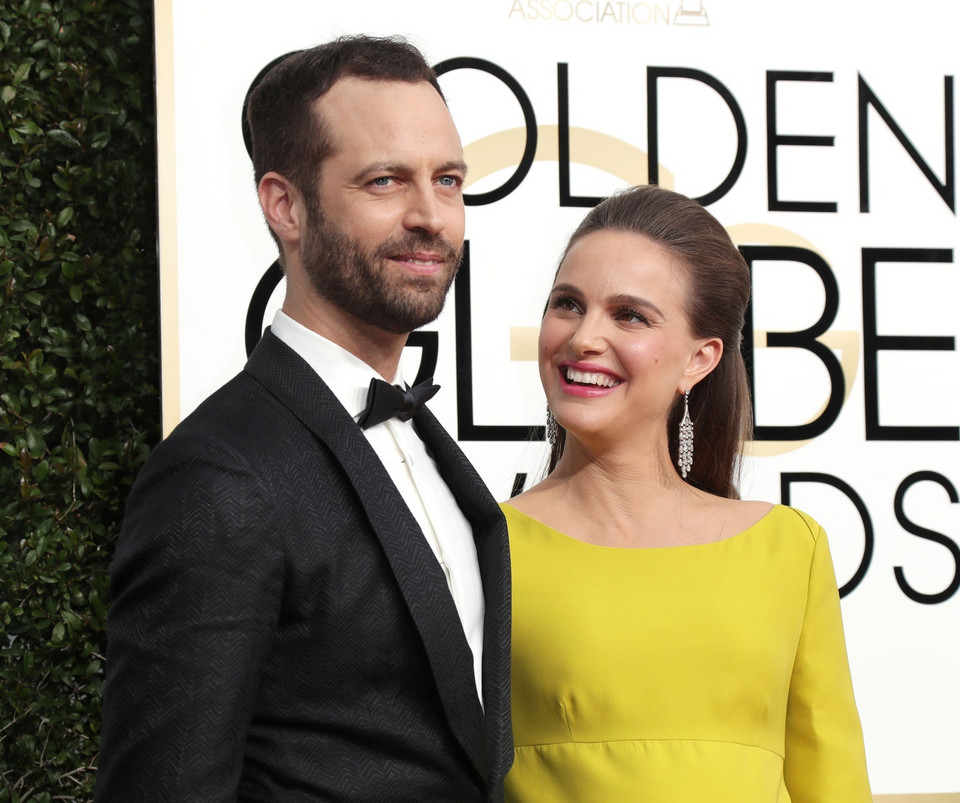 Benjamin Millepied i Natalie Portman w ciąży na czerwonym dywanie (Złote Globy 2017)