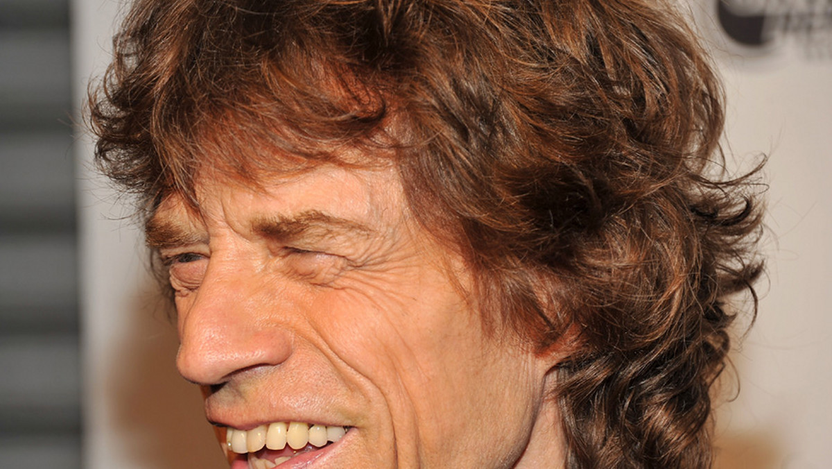 Listy miłosne, które lider zespołu Rolling Stones Mick Jagger pisał latem 1969 roku do afroamerykańskiej piosenkarki i modelki Marshy Hunt, zostały sprzedane za ponad 187 tys. funtów w czasie licytacji w środę w Londynie - poinformował dom aukcyjny Sotheby's.