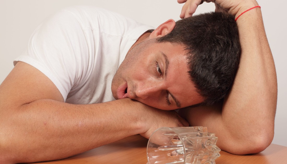 Od marca alkoholik dostanie 1 978,49 zł co miesiąc. Tyle wynosi tzw. renta alkoholowa