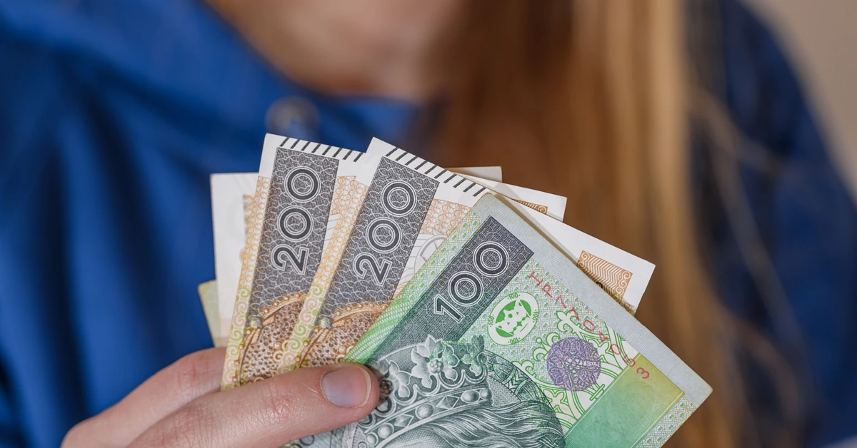 ZUS wypłaca specyficzny dodatek. Mało kto o nim wie, a można dostać 522 zł netto miesięcznie
