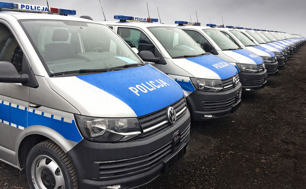 Volkswagen wygrał przetarg. Policja przesiada się do 100 nowych aut wyprodukowanych w Polsce