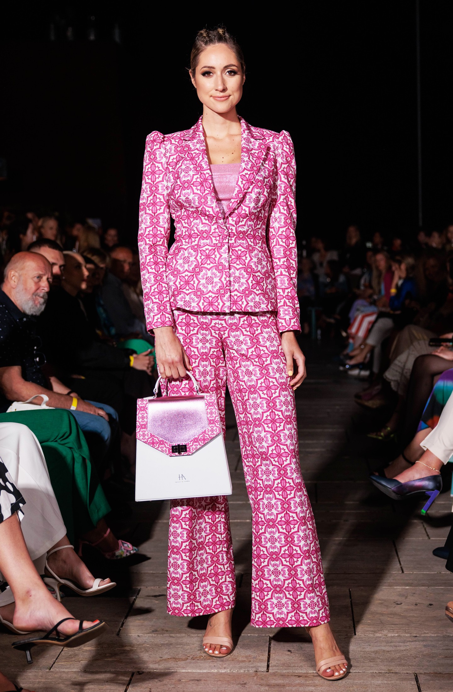 A La Dolce Vita divatbemutató modellje