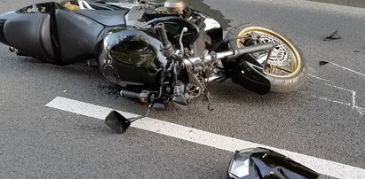 Horror na drodze! Motocyklista cudem przeżył!