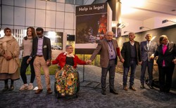 Wystawa Ochojskiej o pushbackach wywołała burzę. Ostra krytyka ze strony PiS