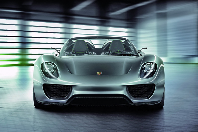 Porsche 918 Spyder 718HP