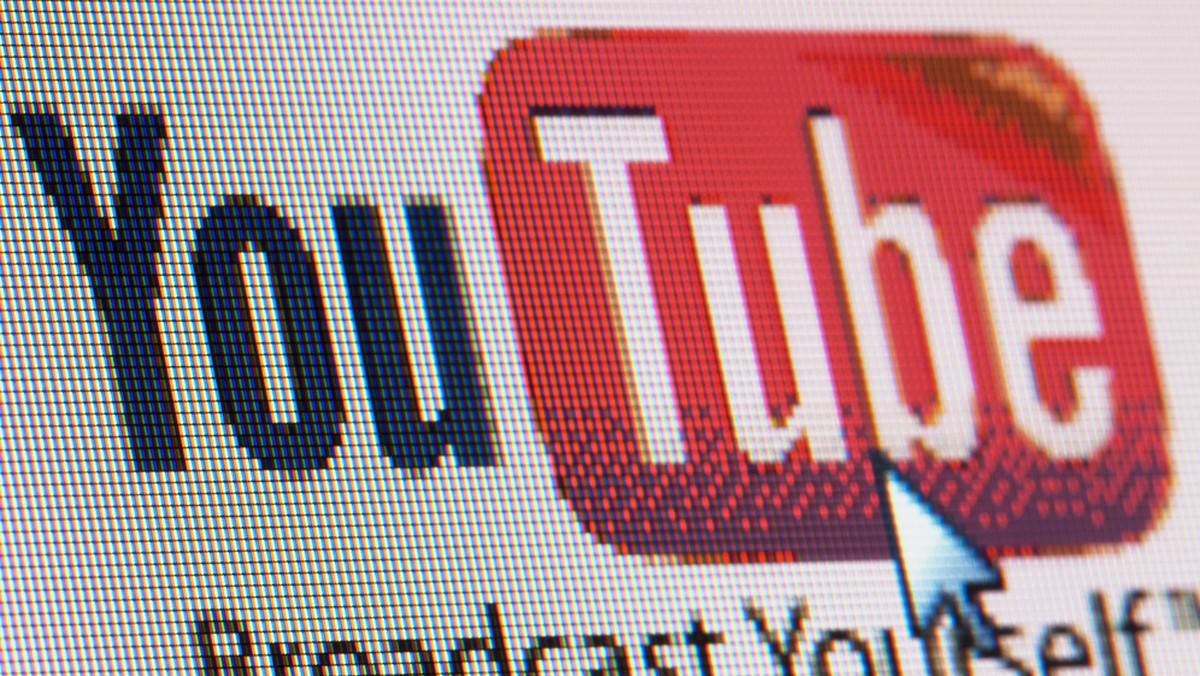 Utwór Luisa Fonsiego "Despacito" jako pierwszy w historii osiągnął pięć miliardów wyświetleń na portalu YouTube. Teraz zniknął z portalu po ataku hakerskim zwolenników wolnej Palestyny.