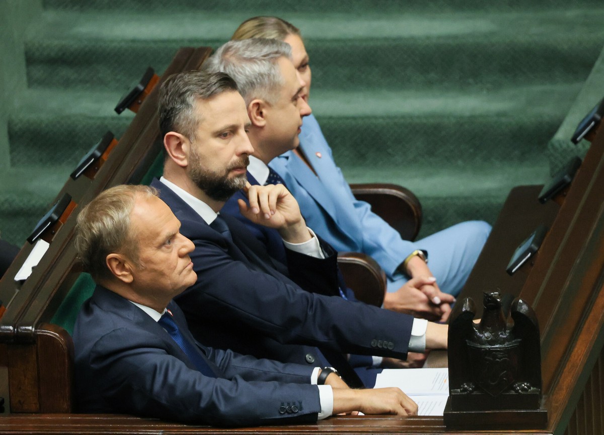 Kryzys w koalicji rządowej. Czy rekonstrukcja pomoże? Polacy ocenili [SONDAŻ]