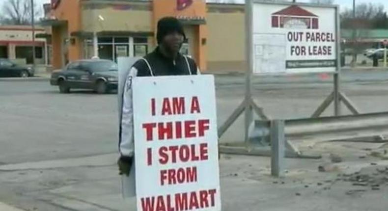 Man opt for wearing 'I Am a Thief' sign over going to jail